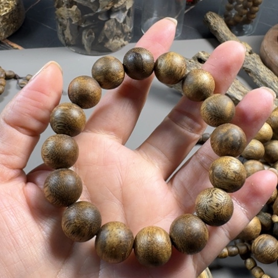 沉香手串勿****1奇楠高品质单圈15g