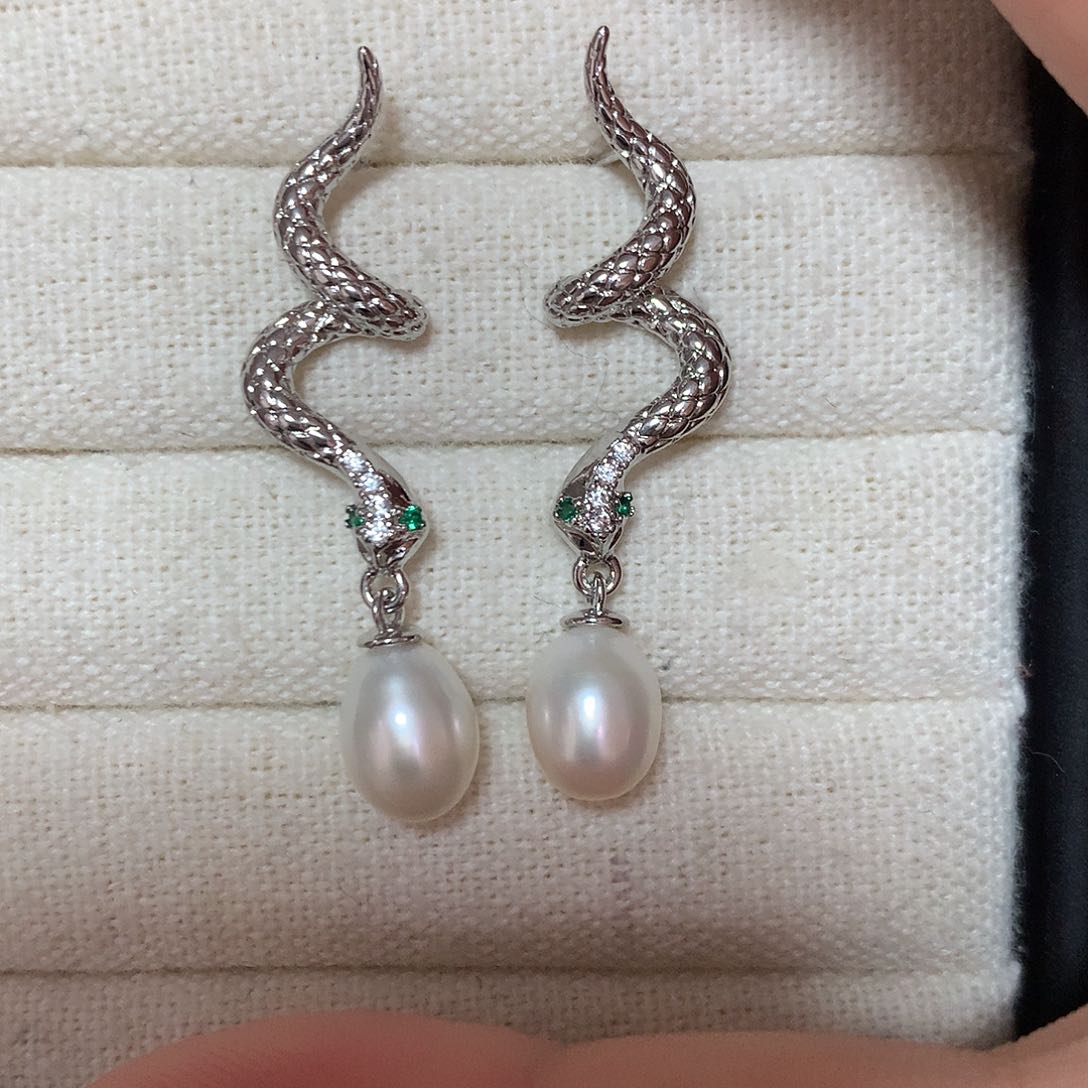 淡水珍珠耳饰合金