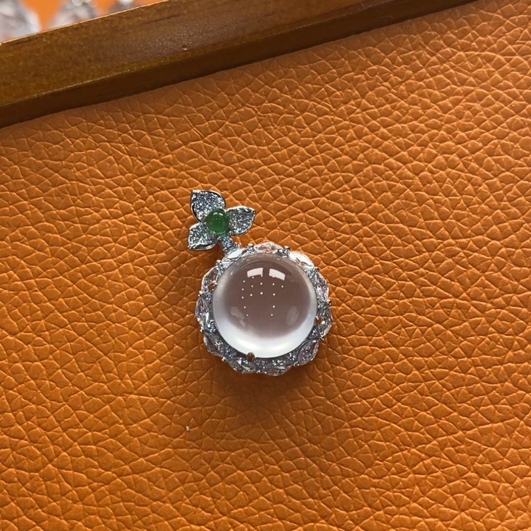 石英质玉吊坠(不含链)银S925镶嵌S****。