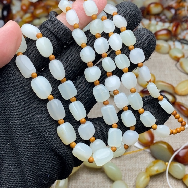 和田玉未镶嵌手链