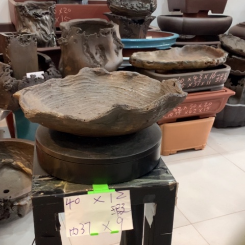 紫砂花盆微瑕处理的异型盆