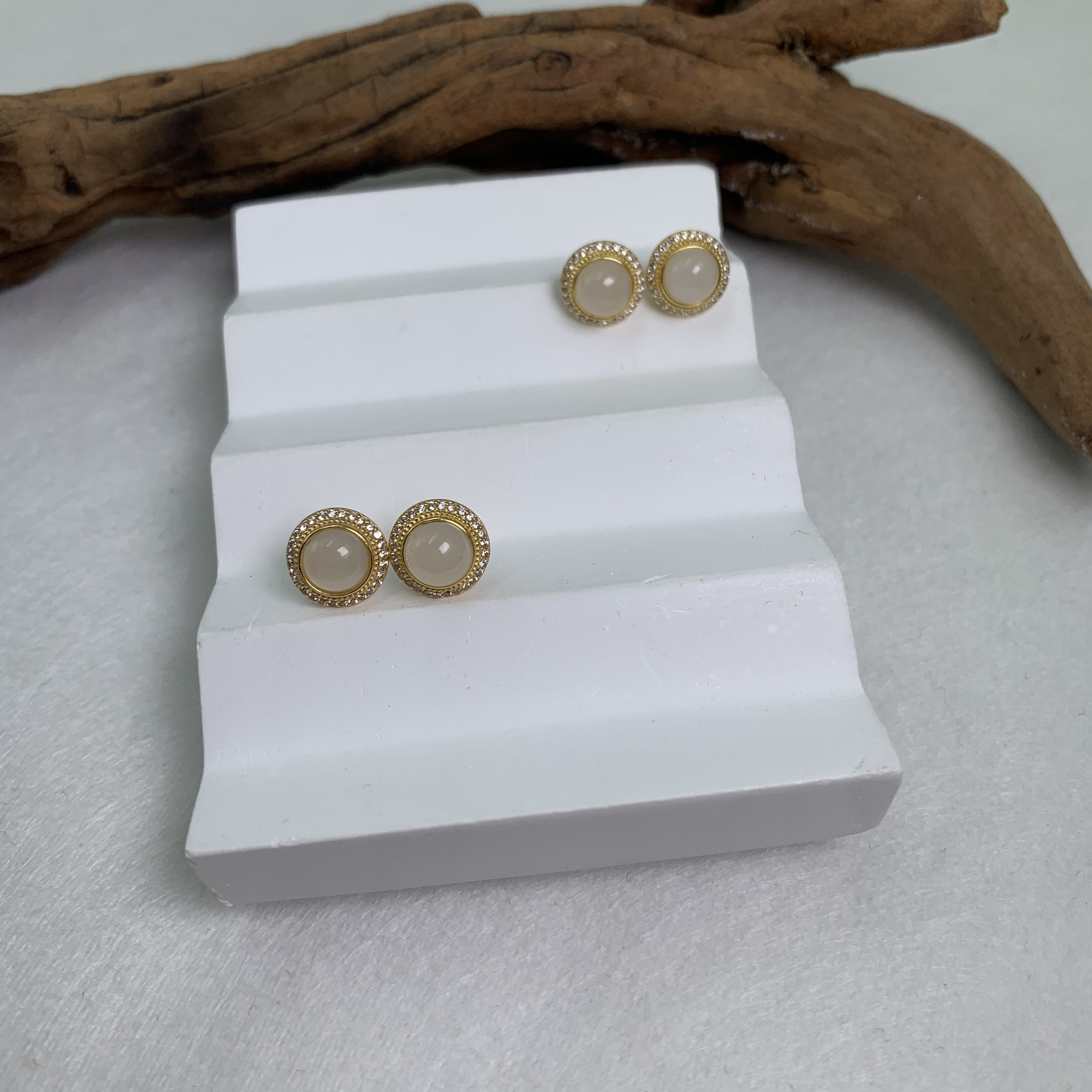 和田玉耳钉-多样性发一-250409001【尺寸约6mm】