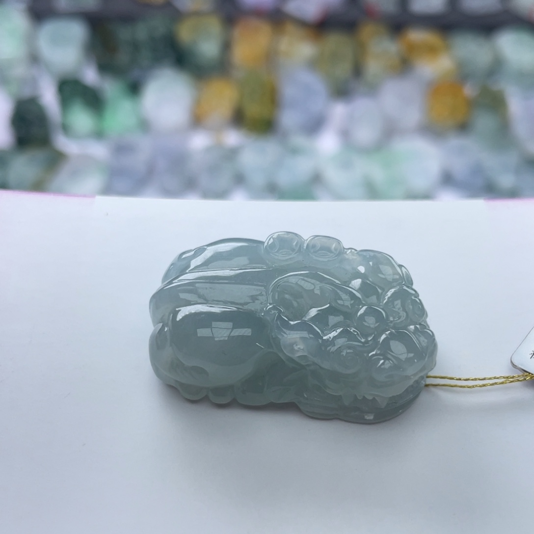 翡翠颈饰未镶嵌貔貅