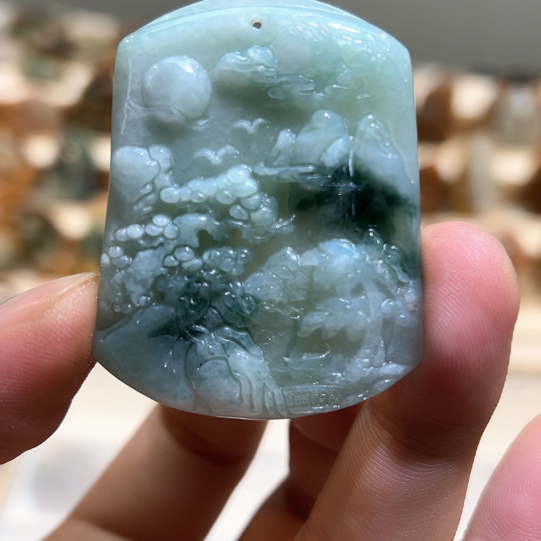 颈饰未镶嵌翡翠挂件