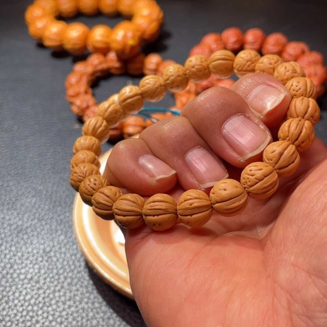 小***7手串文玩核桃福利