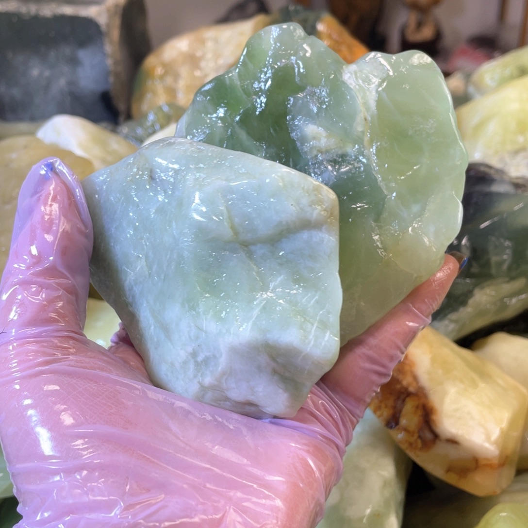 蛇纹石玉未镶嵌中国四大名玉简易