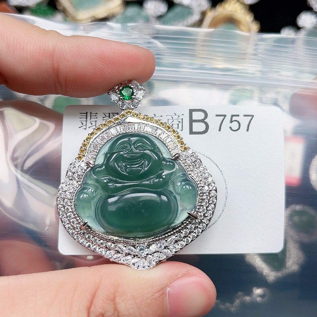 翡翠颈饰未镶嵌翡翠757