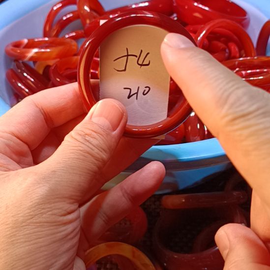 玛瑙/玉髓未镶嵌手镯