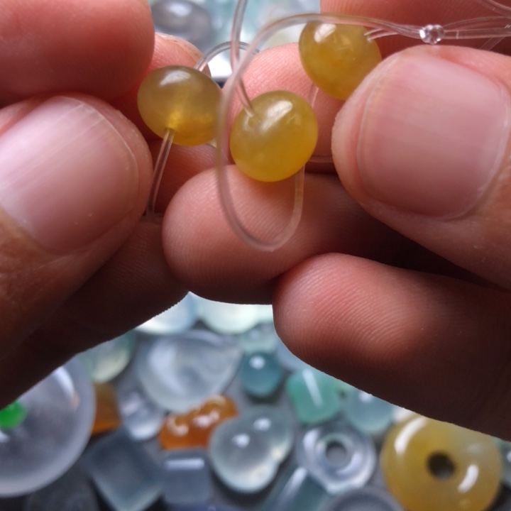 定制翡翠未镶嵌挂件