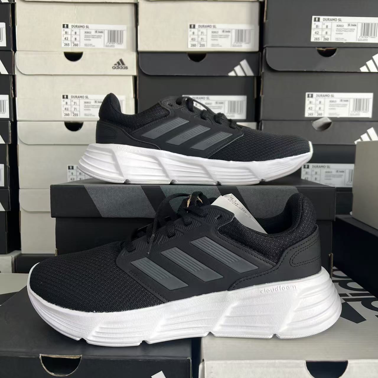 Adidas阿迪达斯GALAXY 6OM男子低帮舒适轻便耐磨运动跑步鞋HP6642