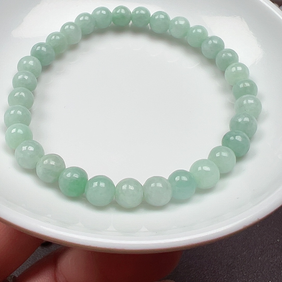 翡翠手链未镶嵌花**?货主老华