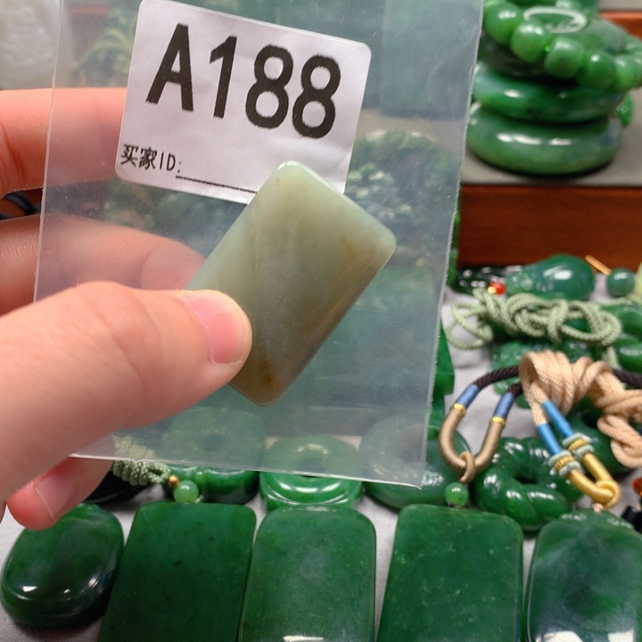 和田玉未镶嵌珠宝半成品