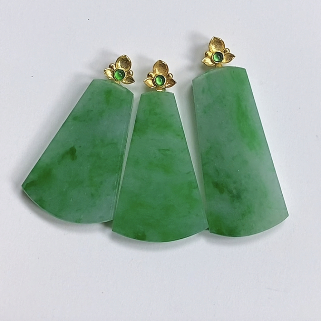 天然缅甸A货翡翠18k金镶无事牌 多样性发其一