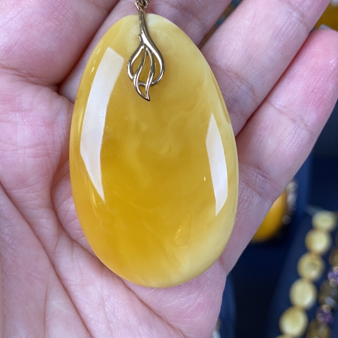 蜜蜡颈饰14K金镶嵌蛋面