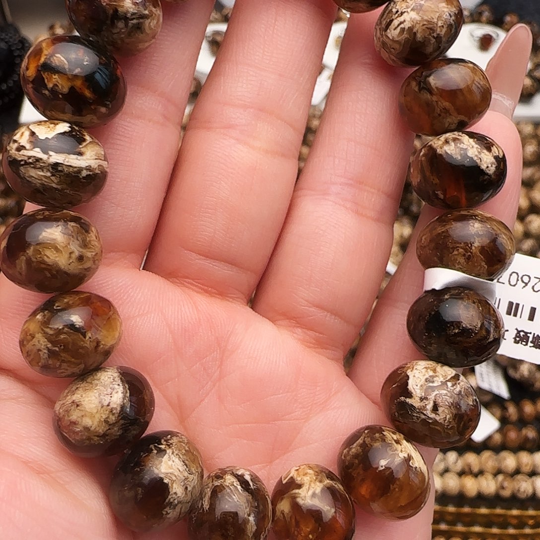 琥珀未镶嵌手链抚顺琥珀