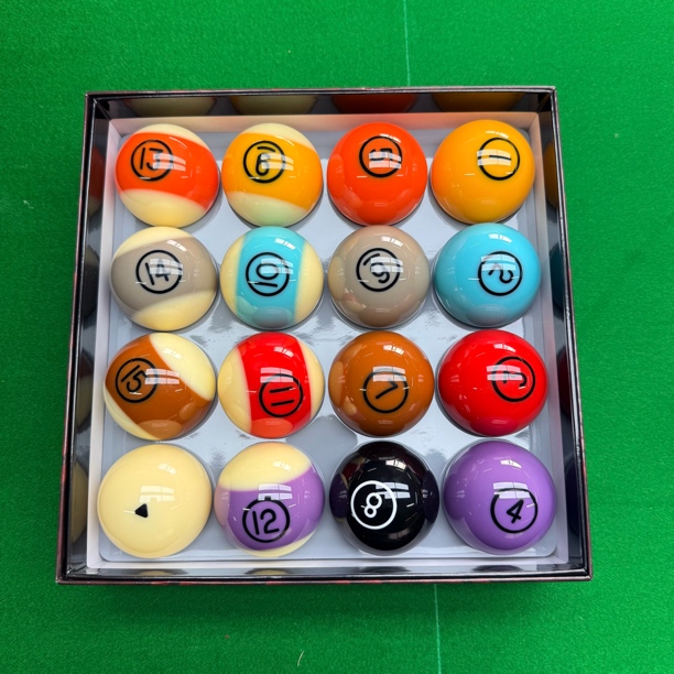 正品进口黛纳斯菲B级彩金款水晶黑八球（精挑细选b级介意慎拍）