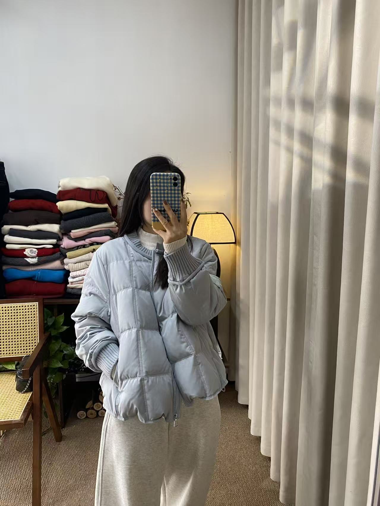 【慧慧精选】 冬季新品～针织毛线拼接无领羽绒服
