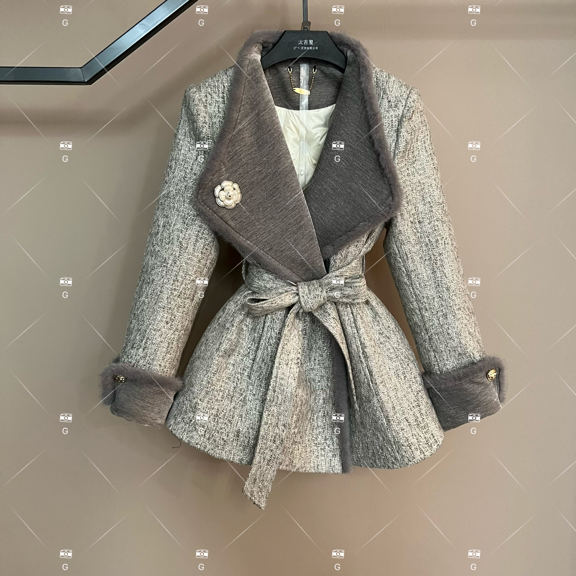 【娜娜】秋冬气质小香风时尚设计师中长款羽绒服 GS-57963