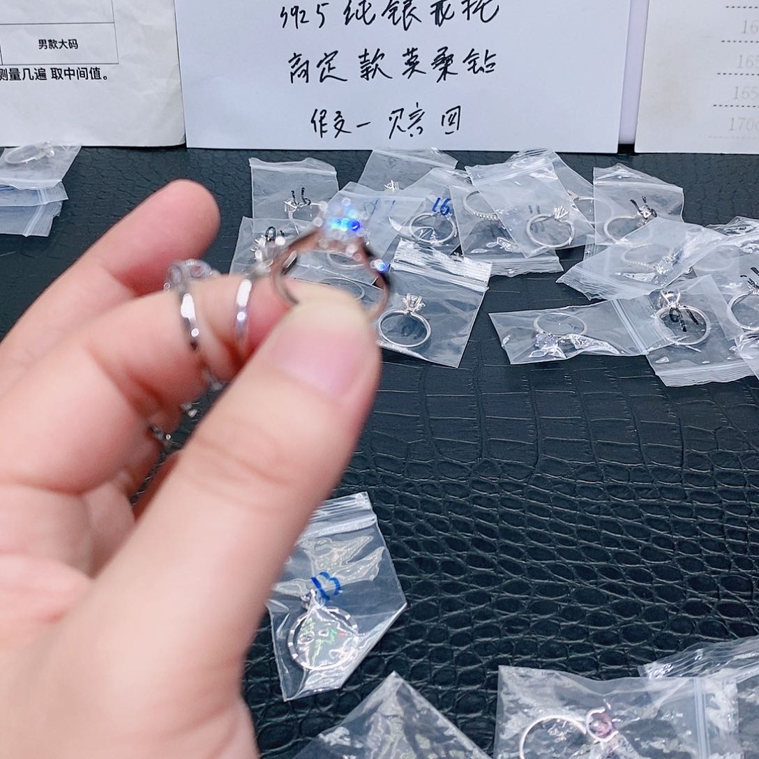 合成碳硅石925银通灵1克拉13码