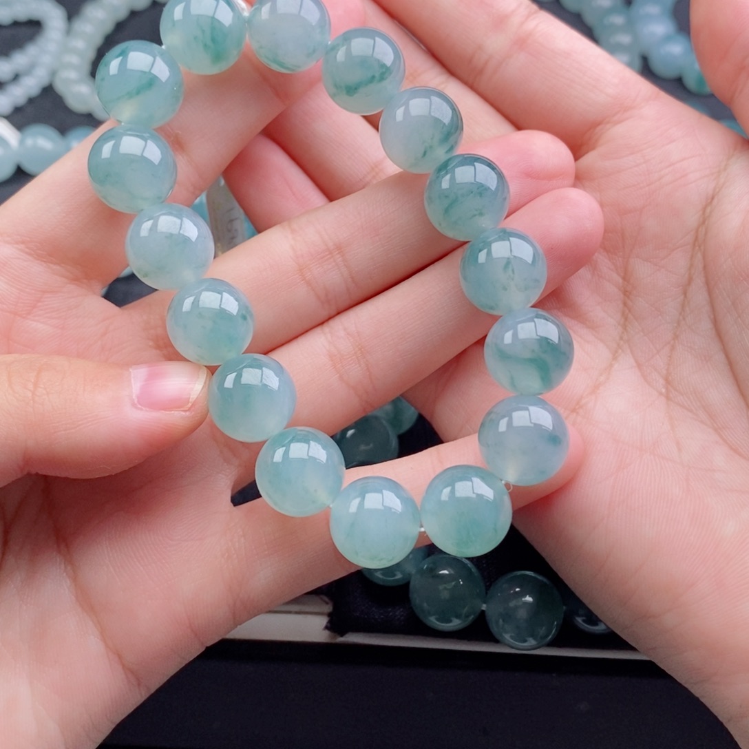 合***林翡翠未镶嵌手链珠宝