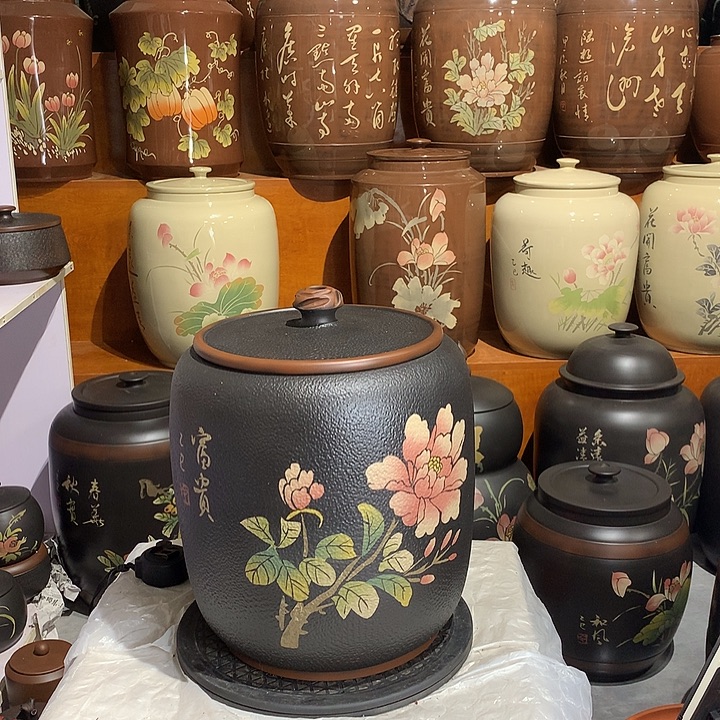 五号彩填水缸。          