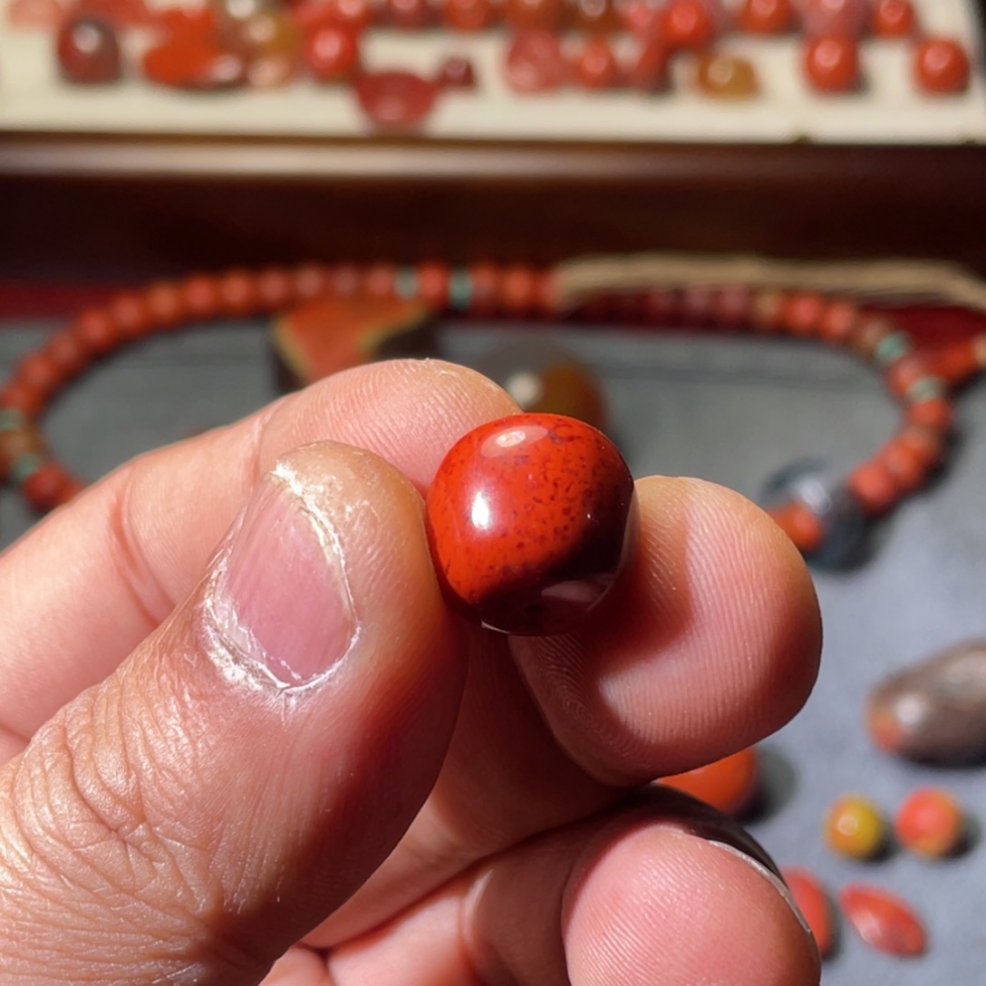 ****园南红玛瑙未镶嵌手链14单珠