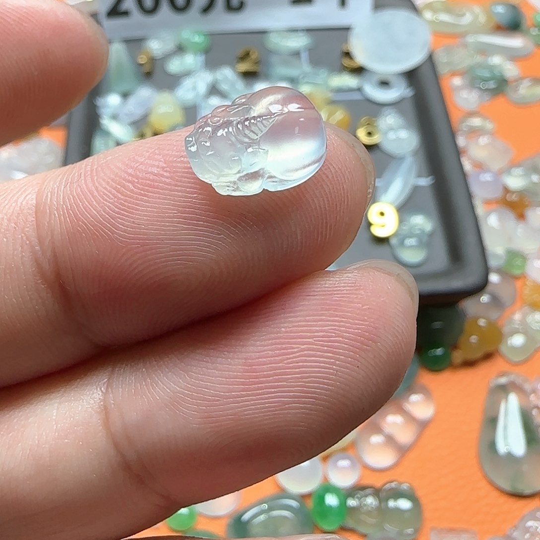 定制翡翠未镶嵌万**王翡翠