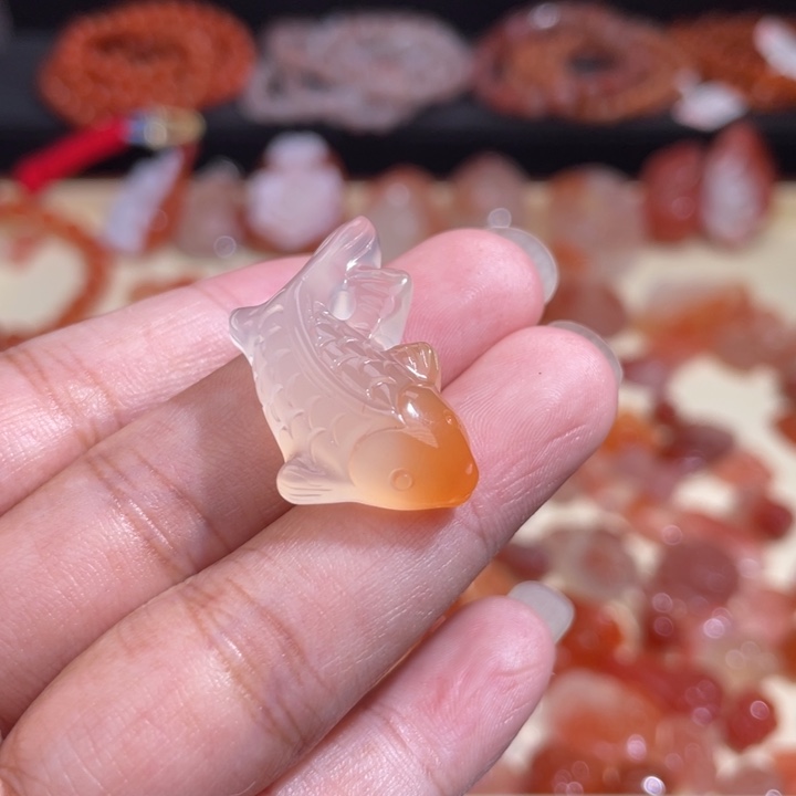 南红玛瑙锦鲤未镶嵌1146