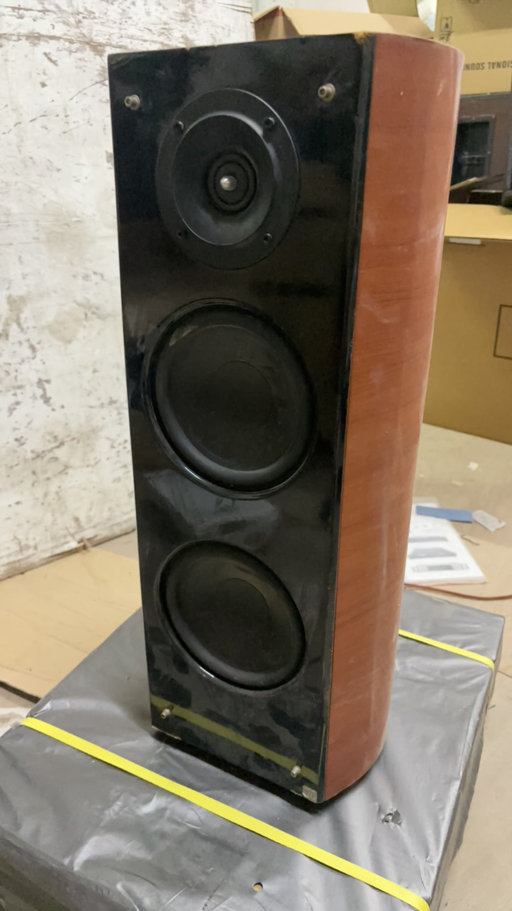 8新  飞达双6.5音响有瑕疵不包邮一个