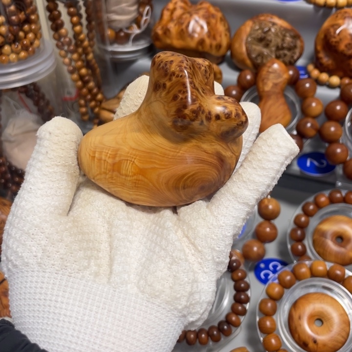 越***儿柏木太行崖柏陈华瘤疤天然随行，摆件