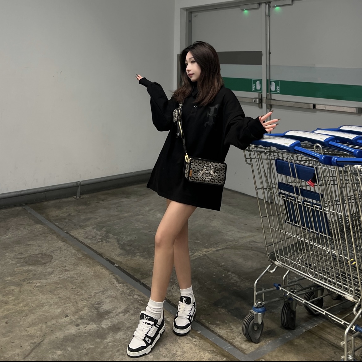 夏季百搭潮流休闲鞋男女同款板鞋时尚透气4