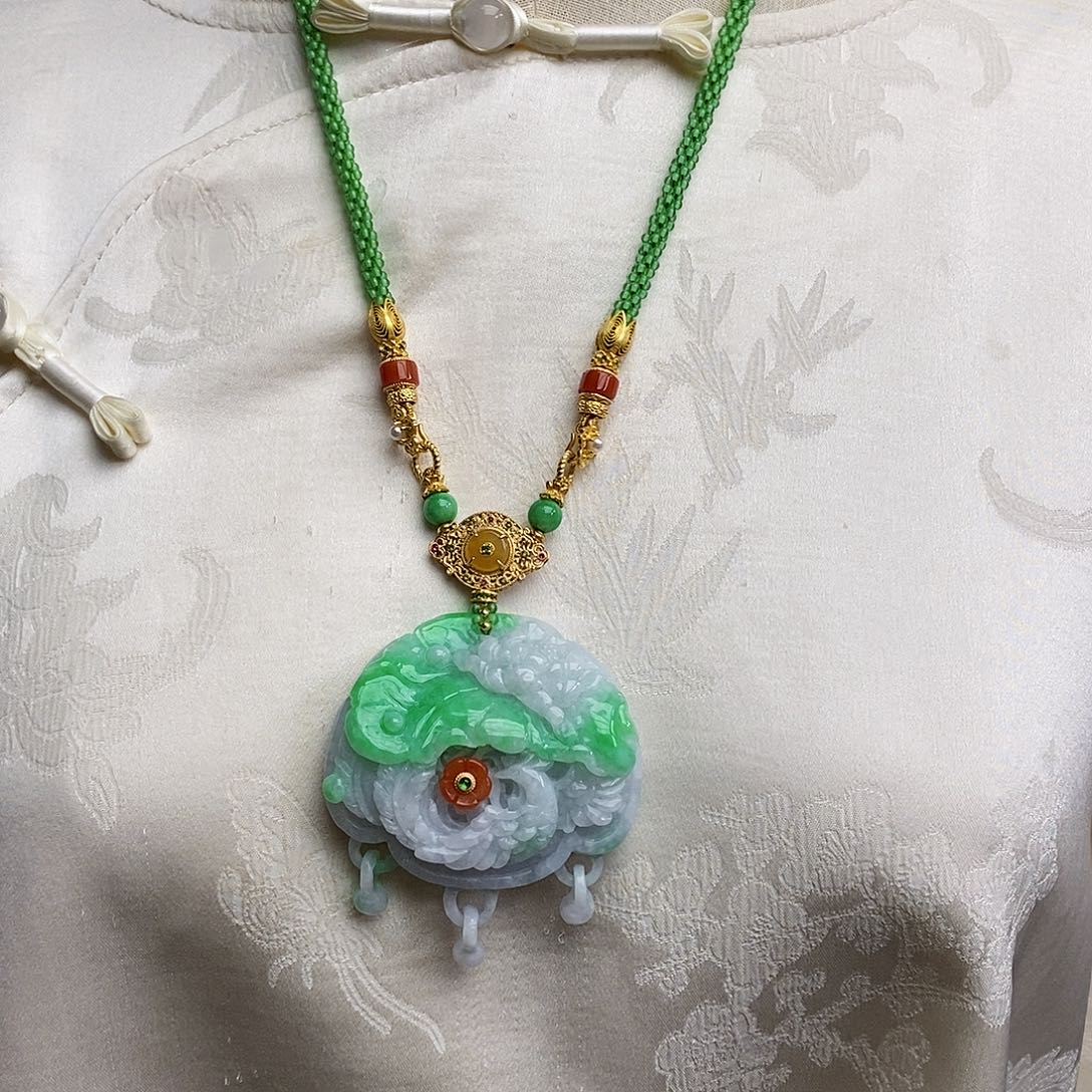 翡翠颈饰未镶嵌天然