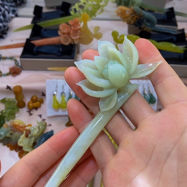蛇纹石玉发簪未镶嵌