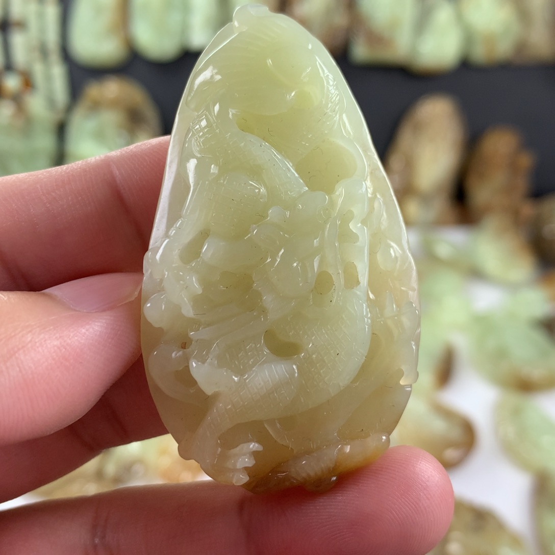 和田玉未镶嵌颈饰