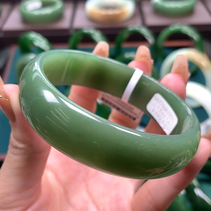 未镶嵌手镯和田玉（碧玉）5960