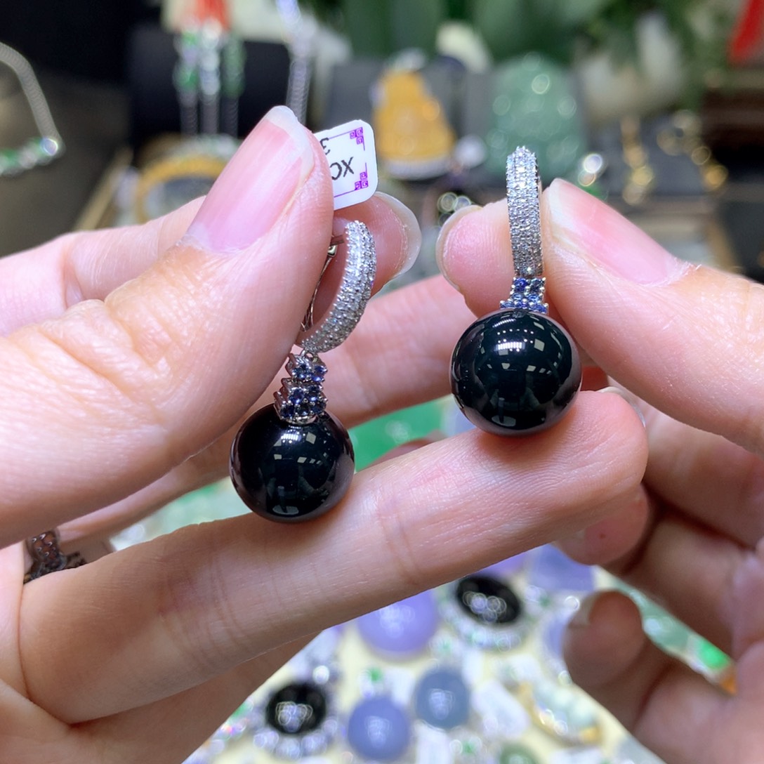 翡翠18K金镶嵌颈饰翡翠吊坠项链