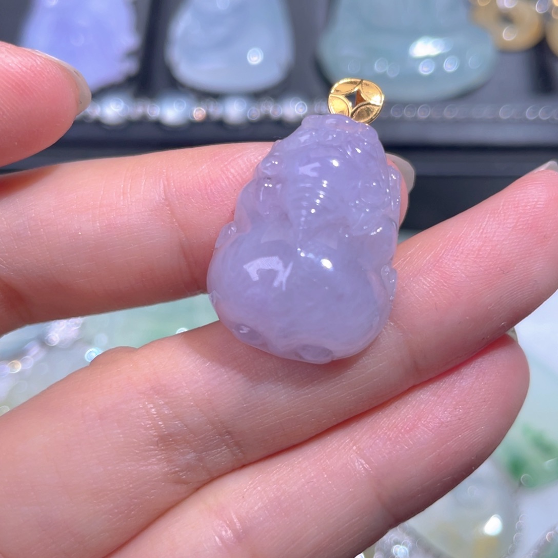 颈饰18K金镶嵌翡翠翡翠