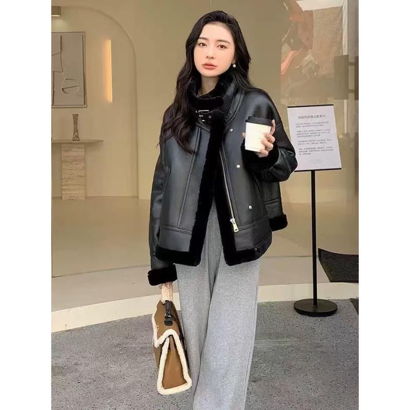 611反季加厚网红设计师气质羊皮翻领短外套时尚
