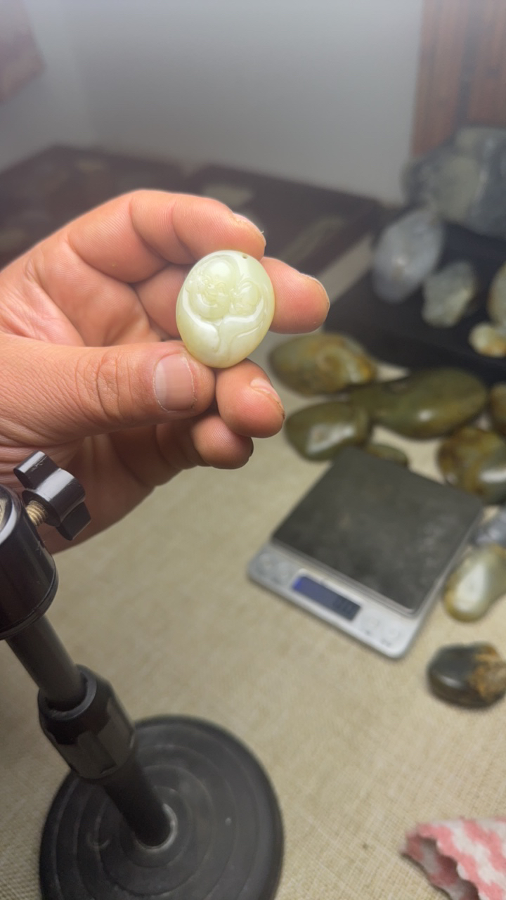 和田玉佛公吊坠1