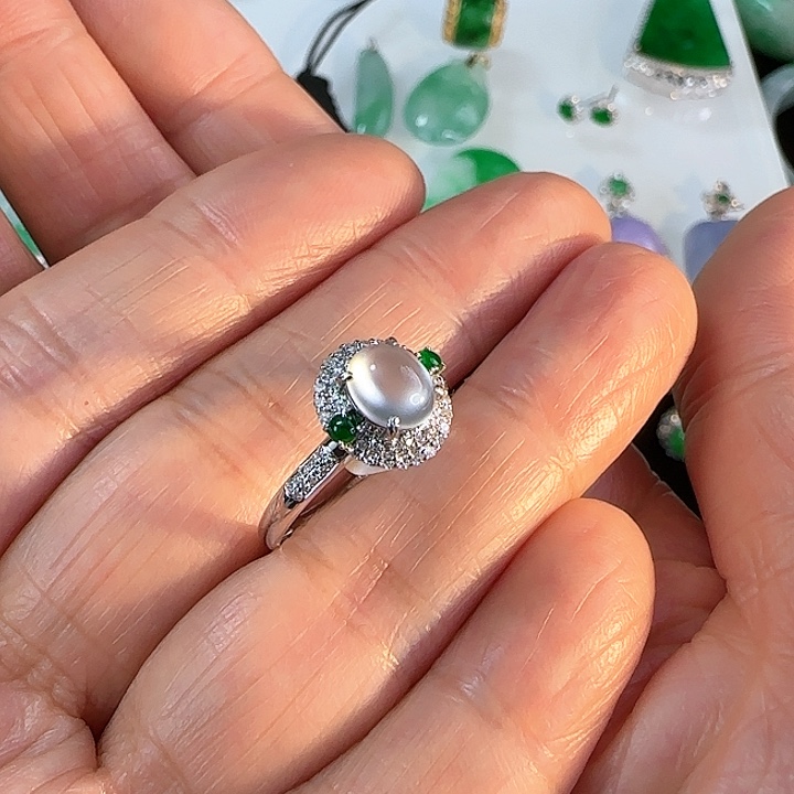 翡翠戒指18K金镶嵌高冰