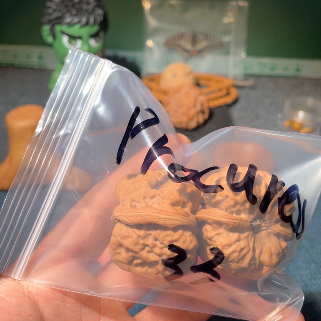 文玩核桃把件P****s2655593555566