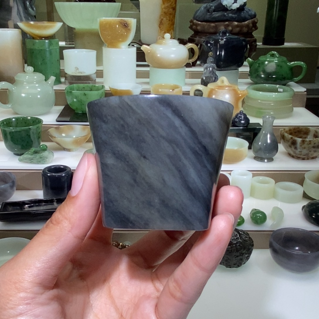 和田玉把件未镶嵌王*青花天圆四方杯70ML