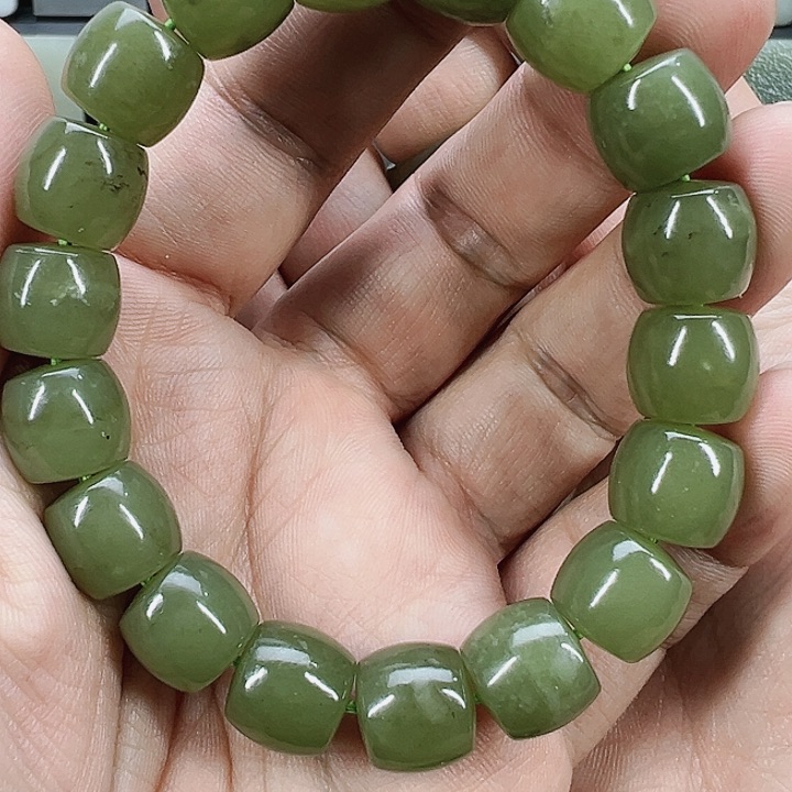 和田玉手串未镶嵌