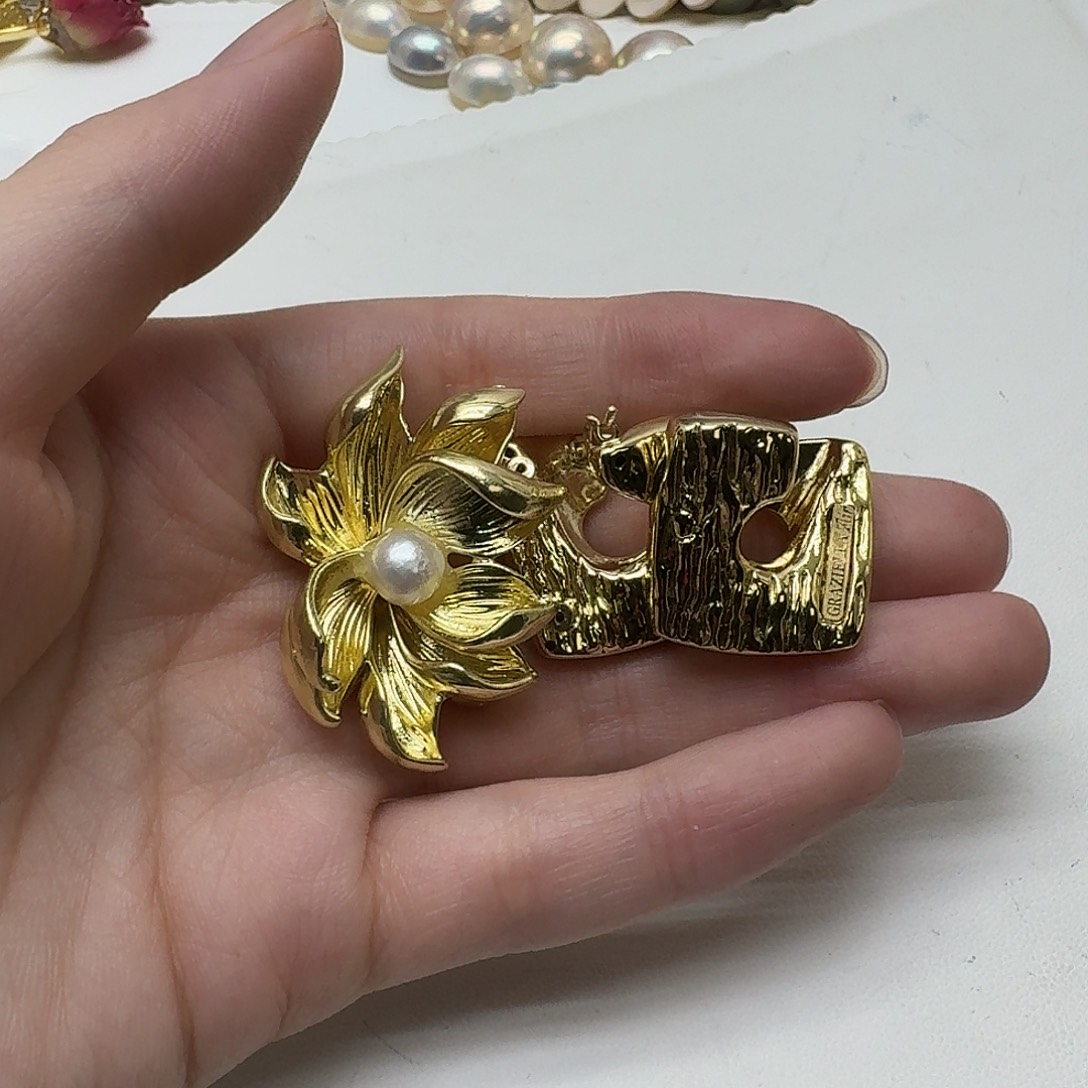 淡水珍珠耳饰未镶嵌