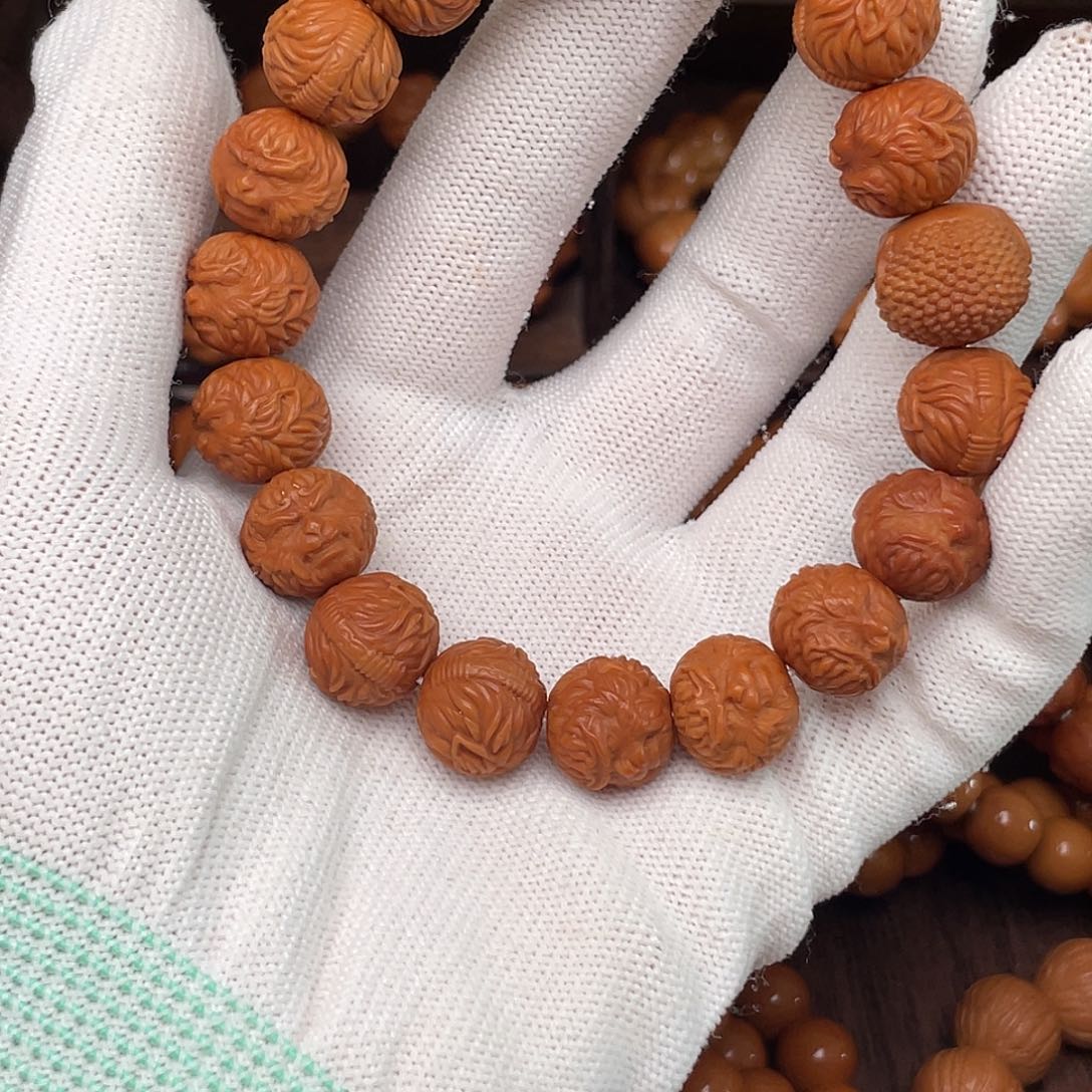 麒***鑫吊坠猴头核桃手持