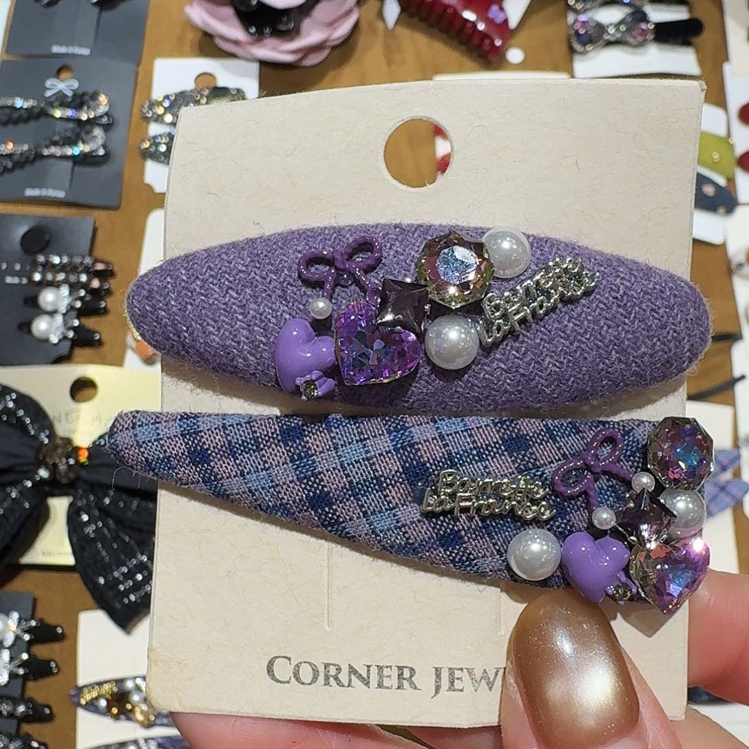 皮质非金属紫色发夹