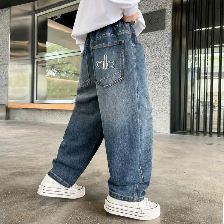 男童牛仔裤春秋款2025新款儿童裤子男孩宽松直筒休闲裤中大童秋装