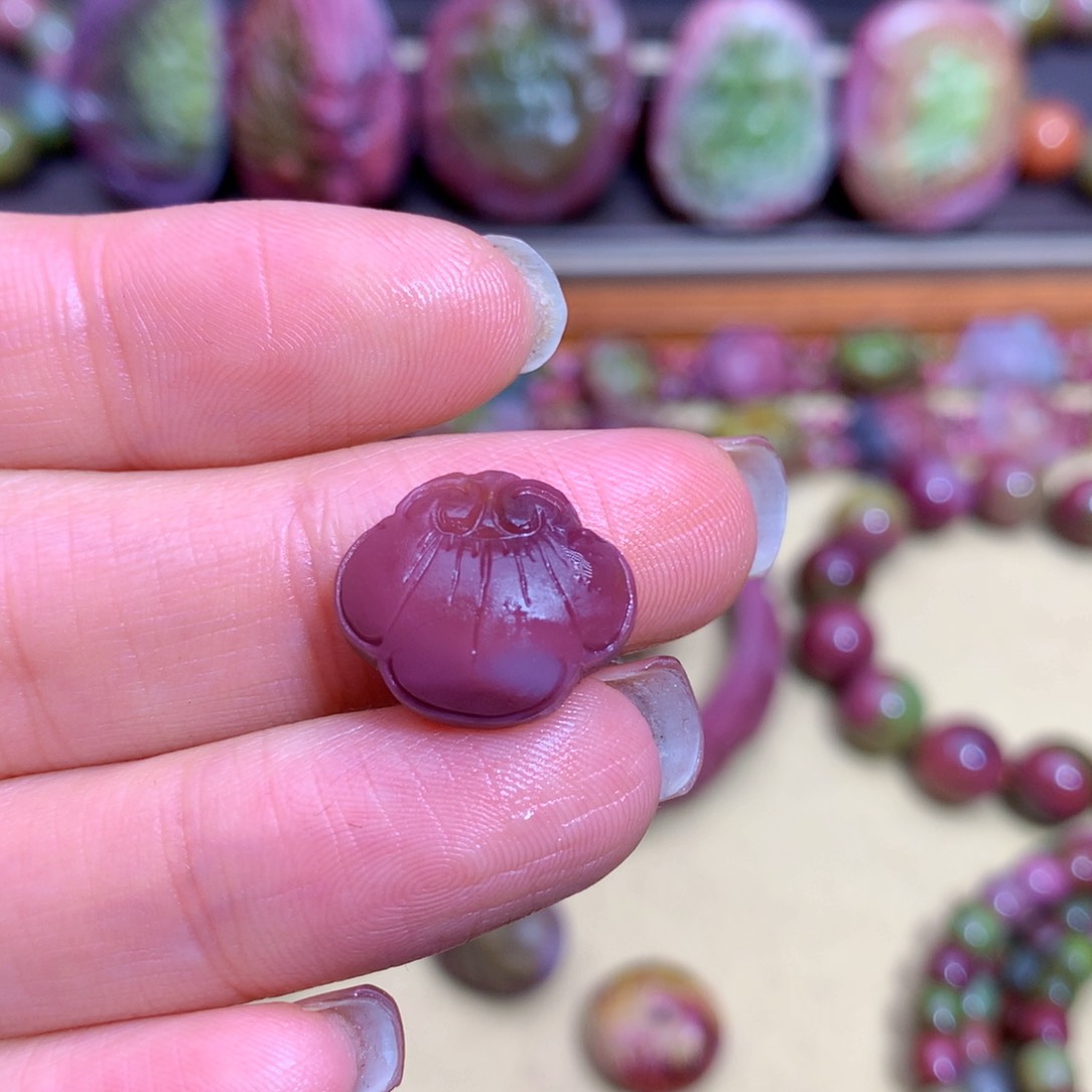 玛瑙挂件未镶嵌盐源