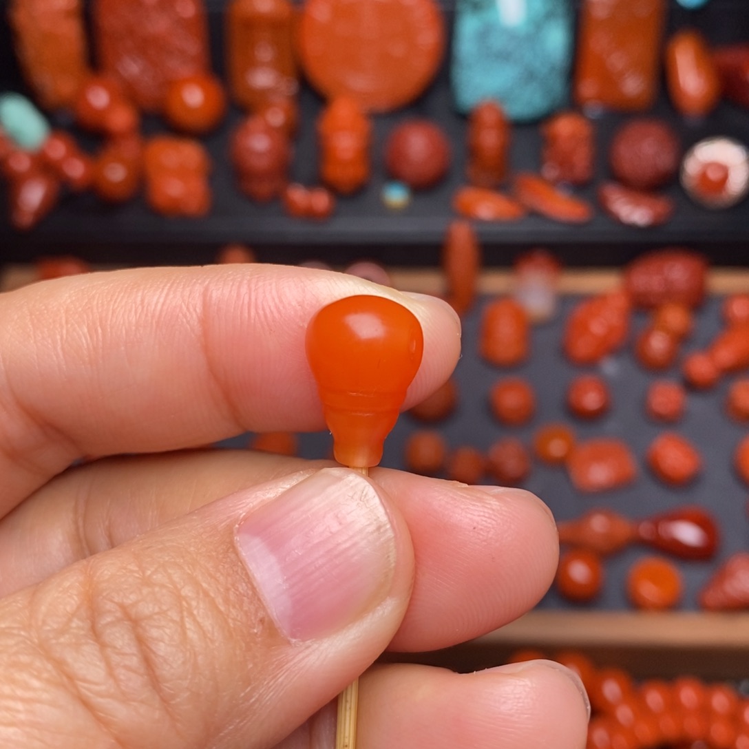 南红玛瑙配饰未镶嵌三通卡9+