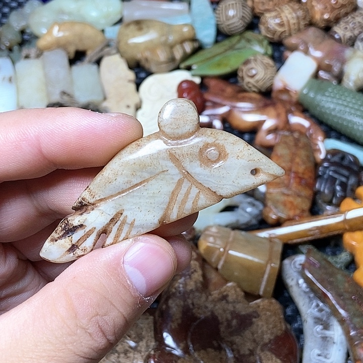 和田玉未镶嵌颈饰142